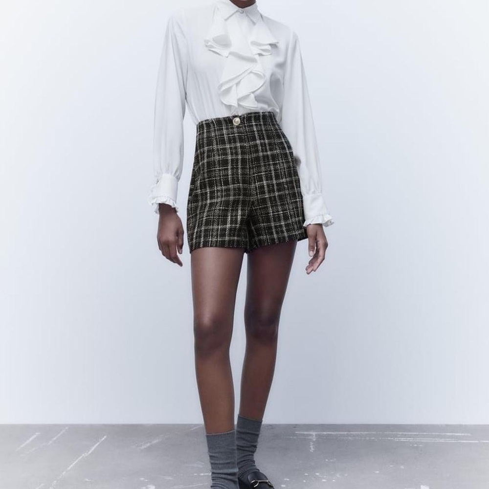 Zara plaid tweed shorts